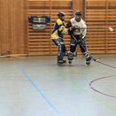 Zwei Indoorhockeyspieler
